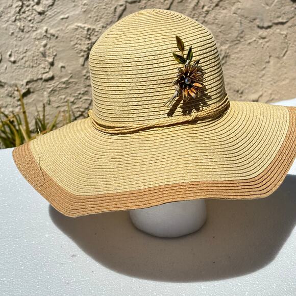 Womens Floral Sun Hat. - Picture 2 of 5